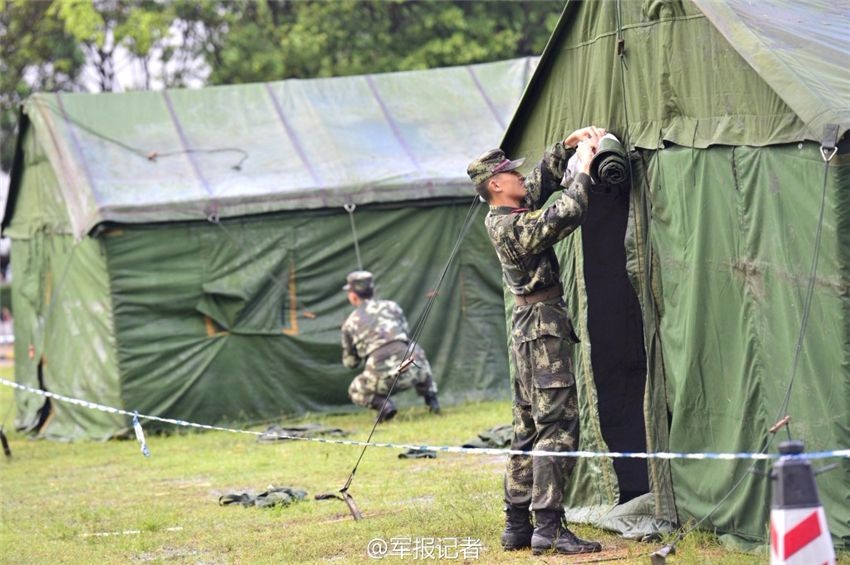 军用充气大型帐篷